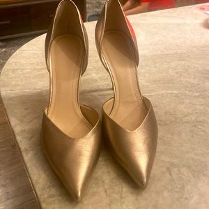 Marc Fisher metallic gold pumps